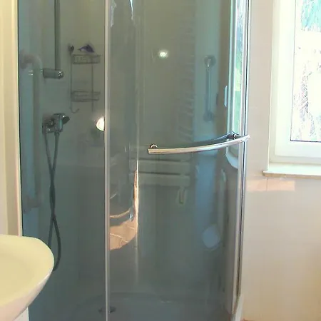 펜션 Dom Nad Jeziorem Lewinko Kaszuby