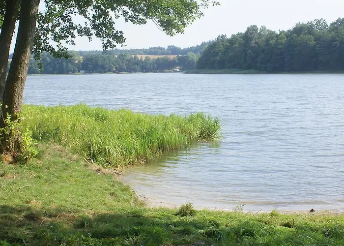 Feriehus Dom Nad Jeziorem Lewinko Kaszuby *